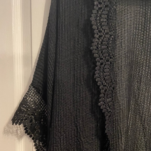 Eclipse Black Lace Edged Kimono, NWT - Picture 9 of 10